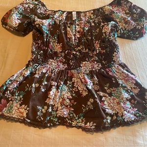 Women’s  brown cotton elastic waist top